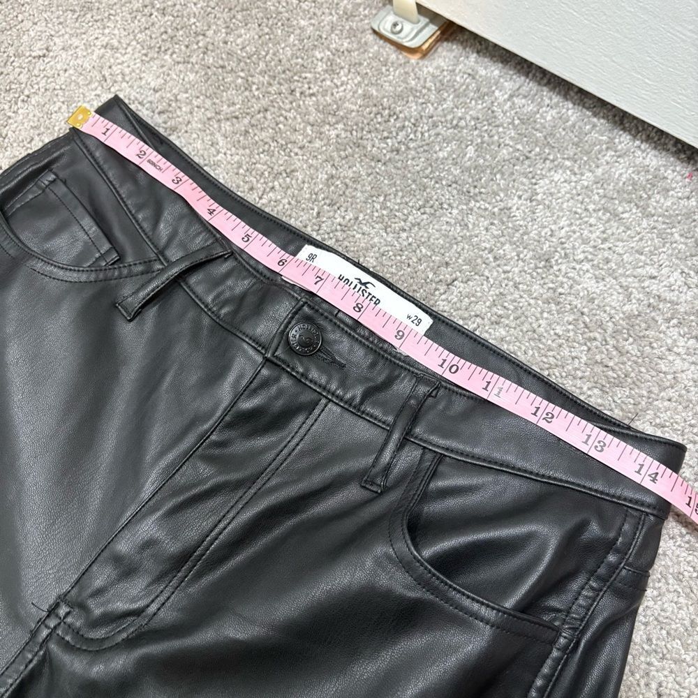 Hollister Black Faux Leather Ultra High Rise Pants Size 29/ 9R - Picture 10 of 11